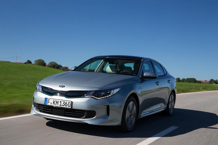  Kia Optima Plug-In Hybrid (JF) 2016 года  (WW) (фото 6 из 41)